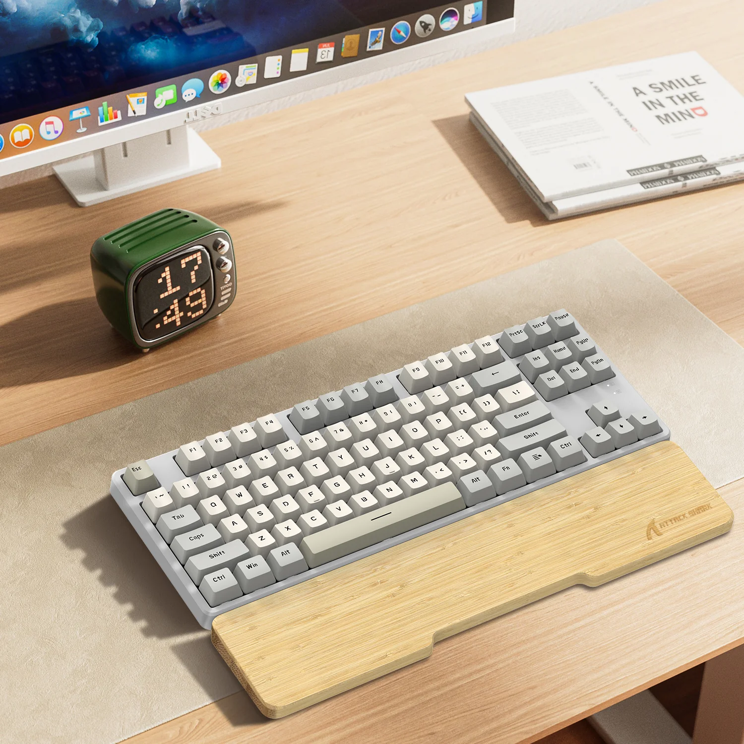 742-attack-shark-wz01-bamboo-wrist-rest-21.webp ATTACK SHARK WZ01 Bamboo Wrist Rest