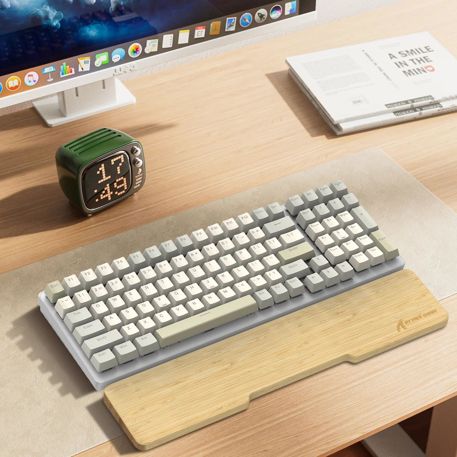 742-attack-shark-wz01-bamboo-wrist-rest-28.webp ATTACK SHARK WZ01 Bamboo Wrist Rest