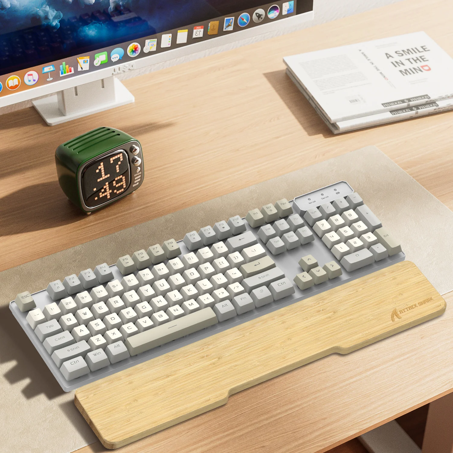 742-attack-shark-wz01-bamboo-wrist-rest-35.webp ATTACK SHARK WZ01 Bamboo Wrist Rest